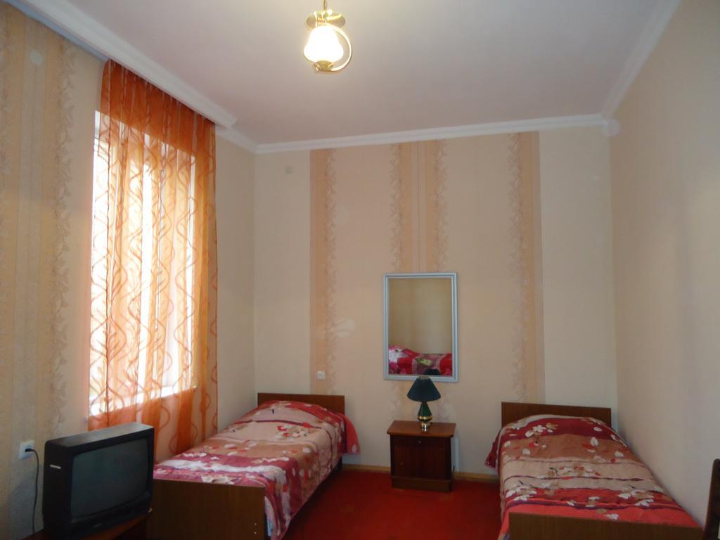 Guest House Lviv Грузия كوتايسي الغرفة الصورة